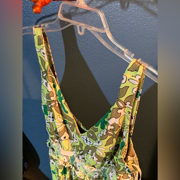 Splash of color in this midi dress green pattern with stitch details INC LG - Picture 6 of 8